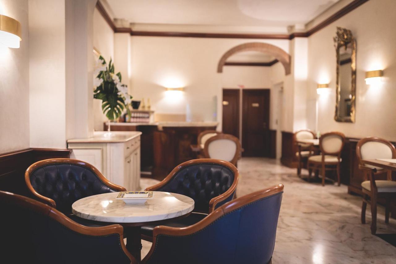 Hotel Posta 체치나 외부 사진